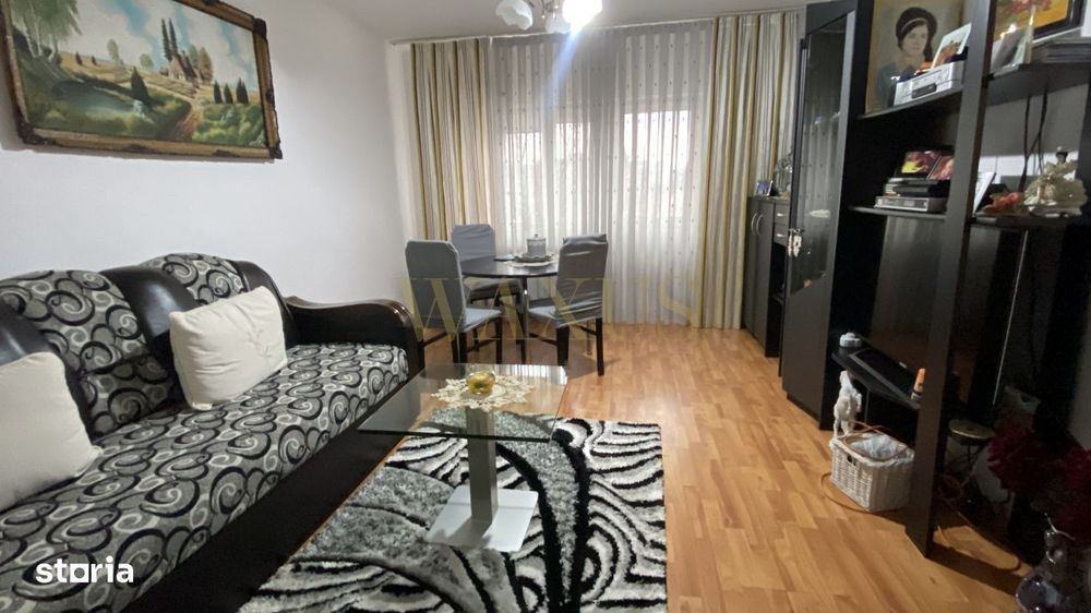 Apartament 4 camere,  zona Calea Moldovei, et. 3