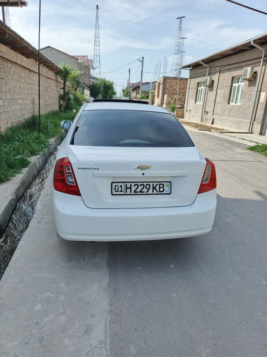 Mashina modeli GENTRA