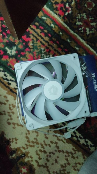 Argb Ventilyater Id-Cooling oq sotiladi 2 dona bor