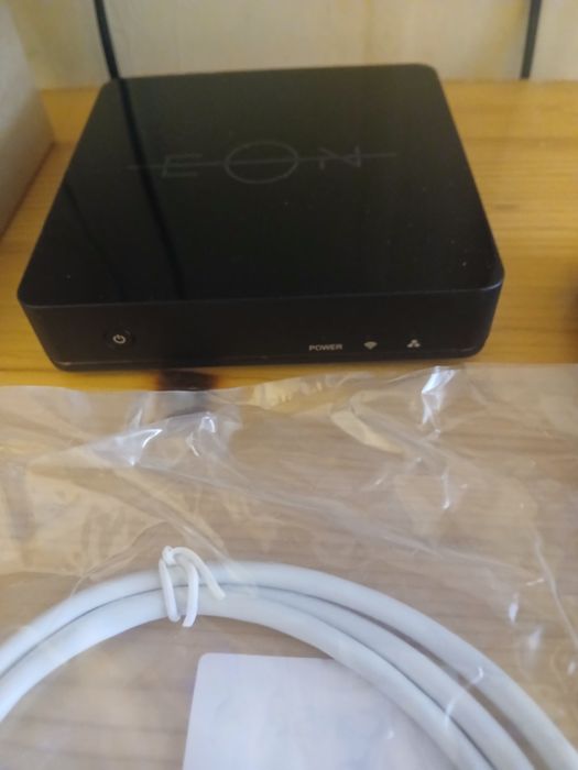 EON TV Box Супер Бърз и  Чудесен за тв Употреба Отклиучен е