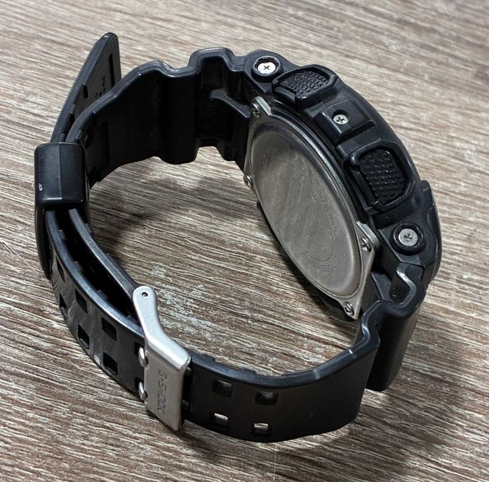 Продавам Часовник Casio G-shock GA-100 5081