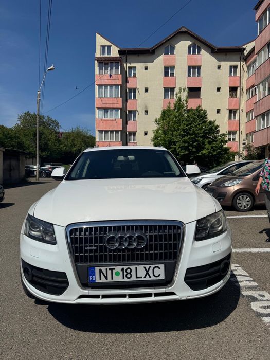 AUDI Q5 S-line  2.0 TDI QUATTRO 4x4 – 2012 – MANUALA
