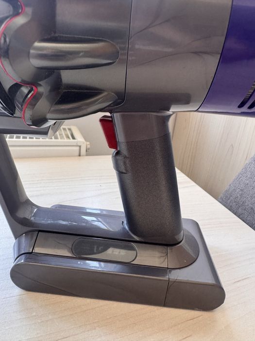 Aspirator Dyson V10
