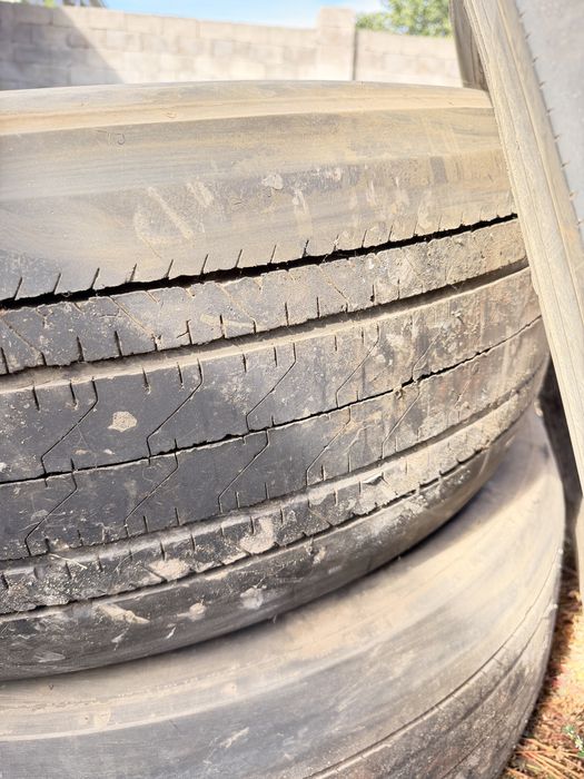 Продам шины 385.65R22.5
