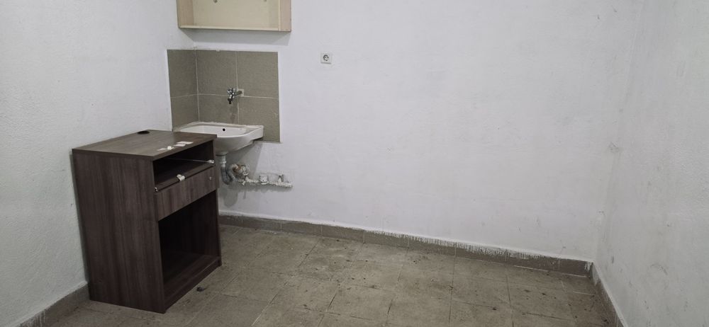 Дава се под наем Гараж / Паркомясто в Варна, Централна поща - 23 кв.м за 200 € - Снимка #6