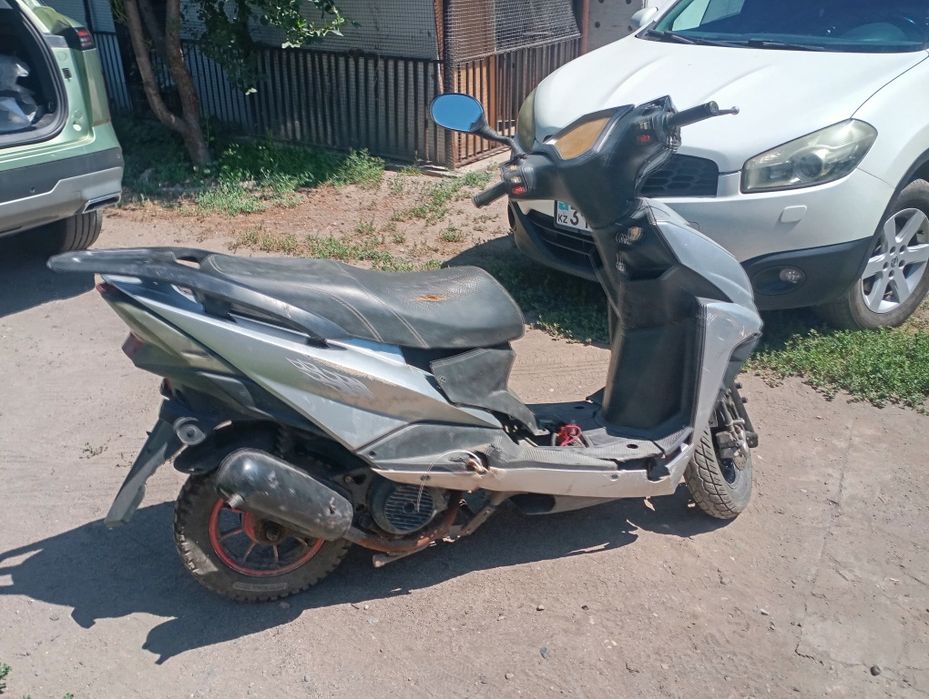 Продам мопед  марку незнаю