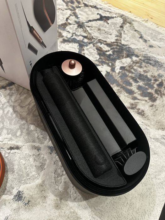 Dyson Airwrap i.d. aproape nou + accesorii, Amber Silk