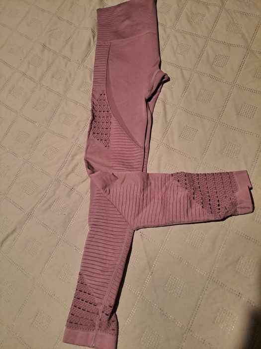 Блузи клинове и деуги