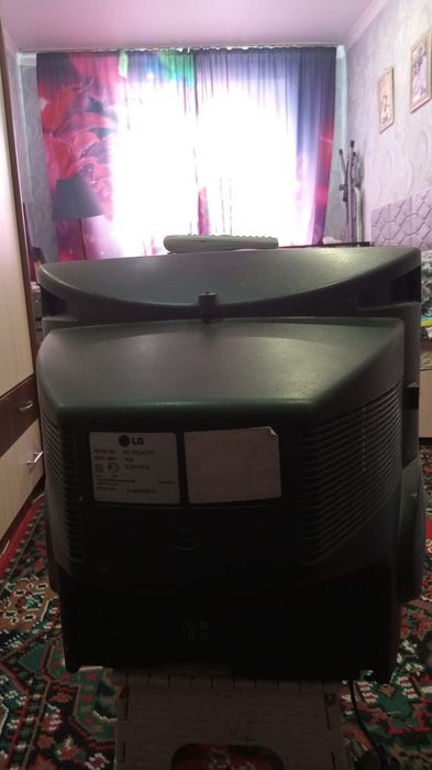 Продам Телевизор LG.