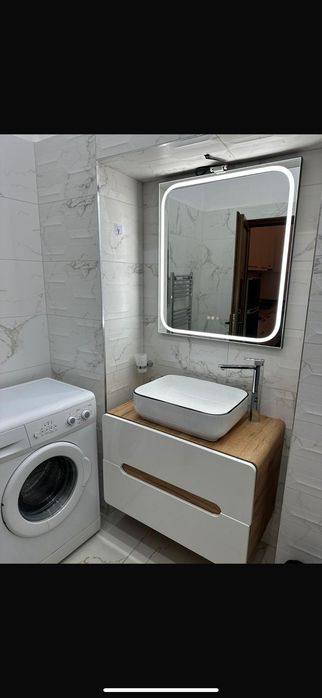 Inchiriez apartament 2camere  Central