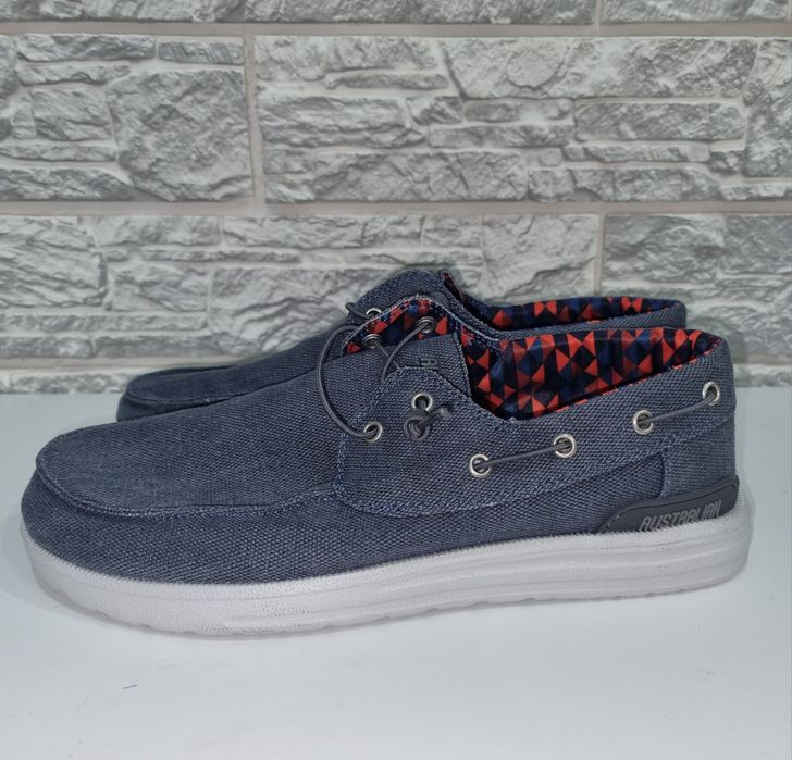 Новое Размер EU 42