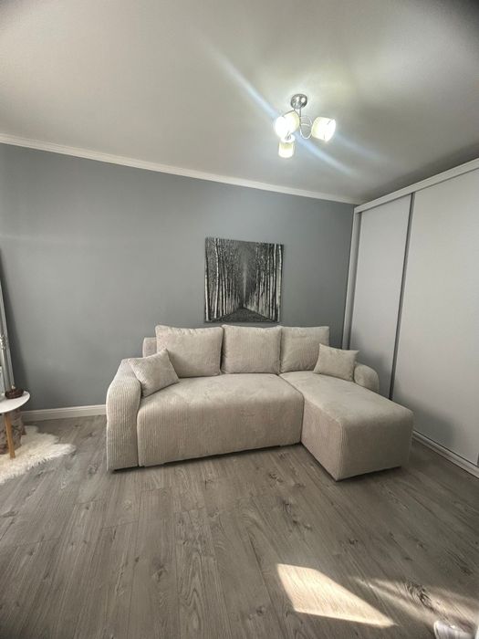 Vând canapea extensibila