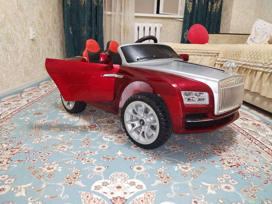 Продам ролс Ройс детская машинка