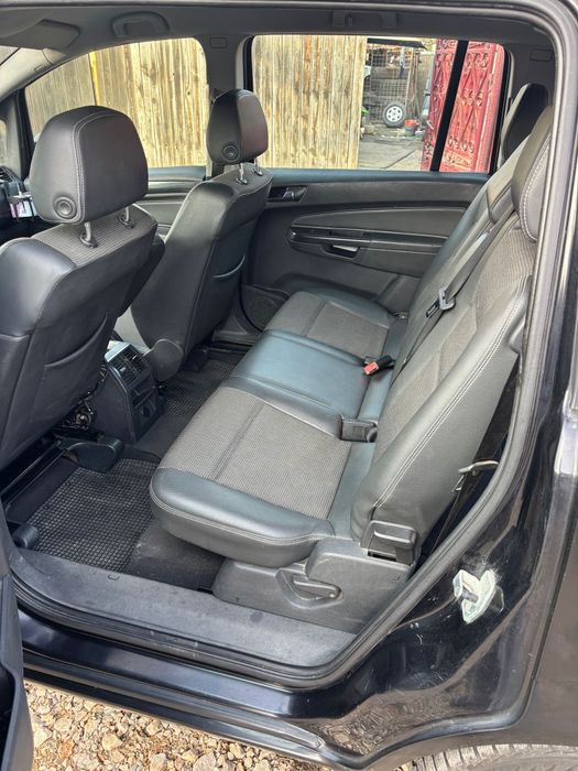 Vând Opel Zafira B 7 locuri