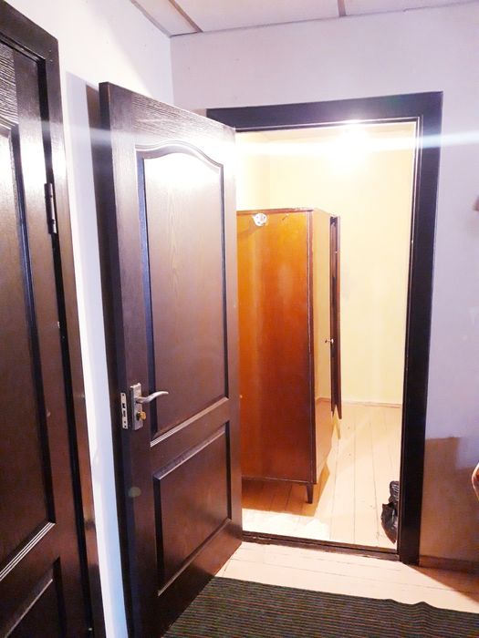 Квартира сотилади.