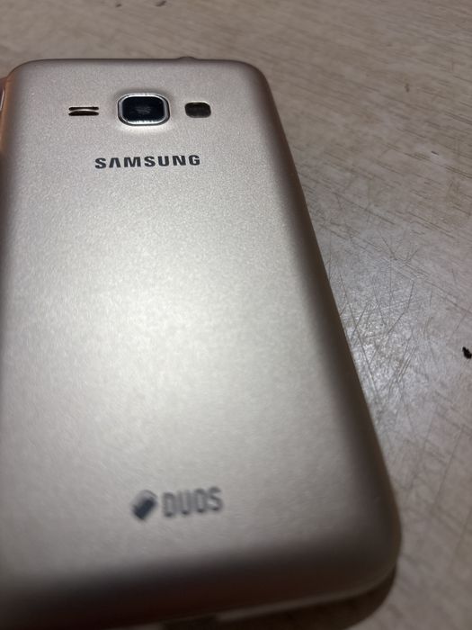 Samsung galaxy j1 2016