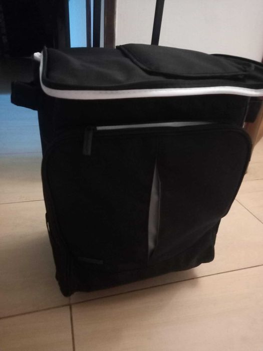 geanta frigorifica/termoizolanta tip troller Dunlop-noua