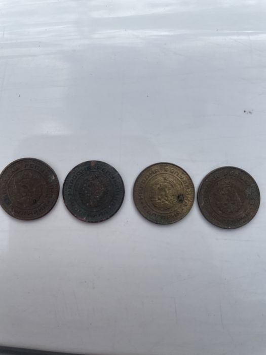 Лот монети и банкнота БГ и две монети евро.