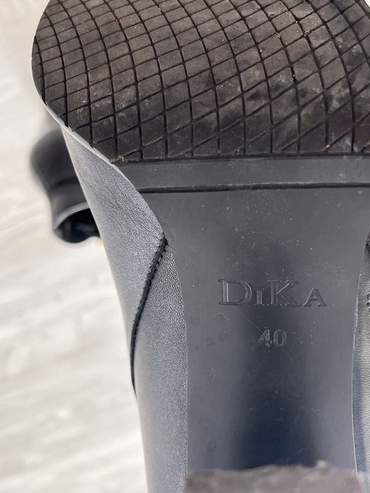 Botine Dika marimea 40