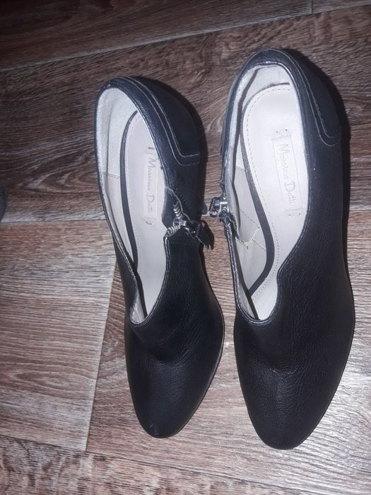 Продам кожаную обувь