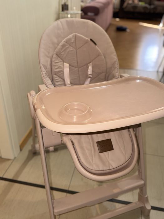 Детский стульчик для кормления