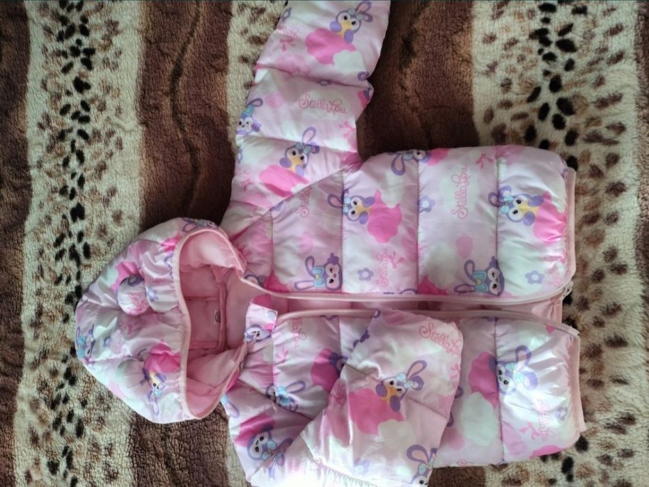 Продам весеннюю курточку на девочку