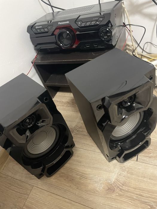 Vand Sistem Panasonic 450 w nou blutooth , usb , Aux  , Radio fm