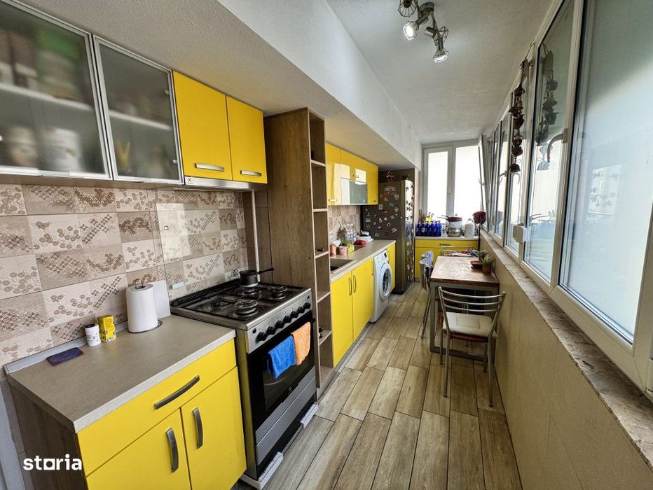 Apartament 3 camere, decomandat 80 mp, zona Garii - Rovine Residence