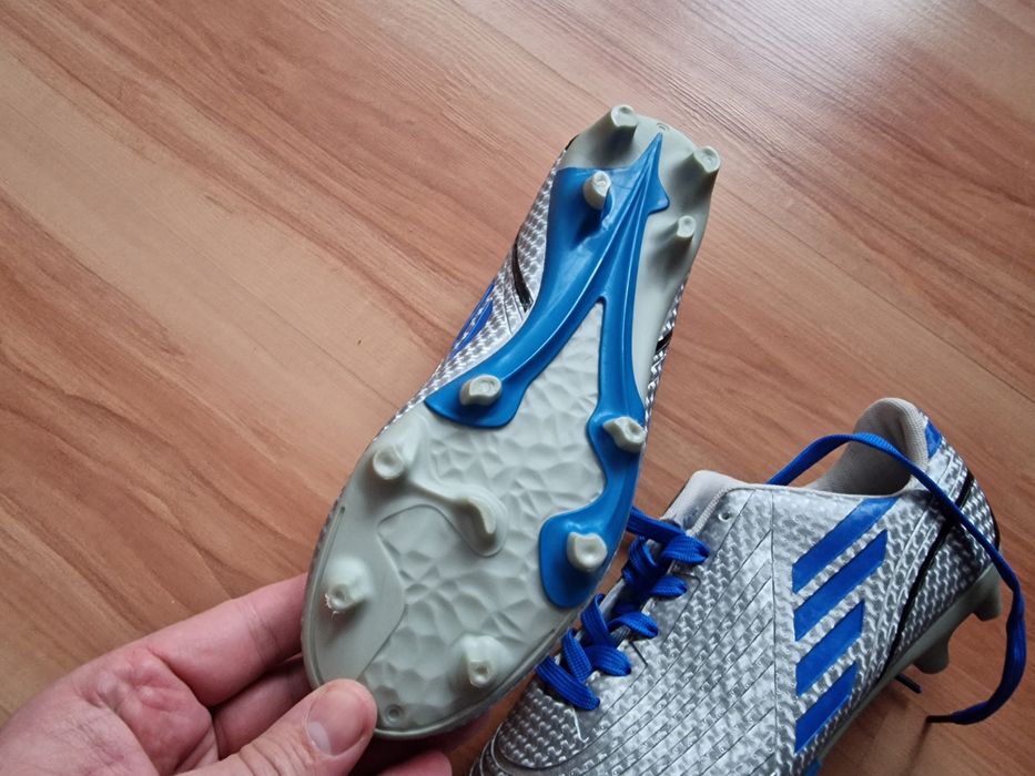 Adidași fotbal crampoane mărimea 38