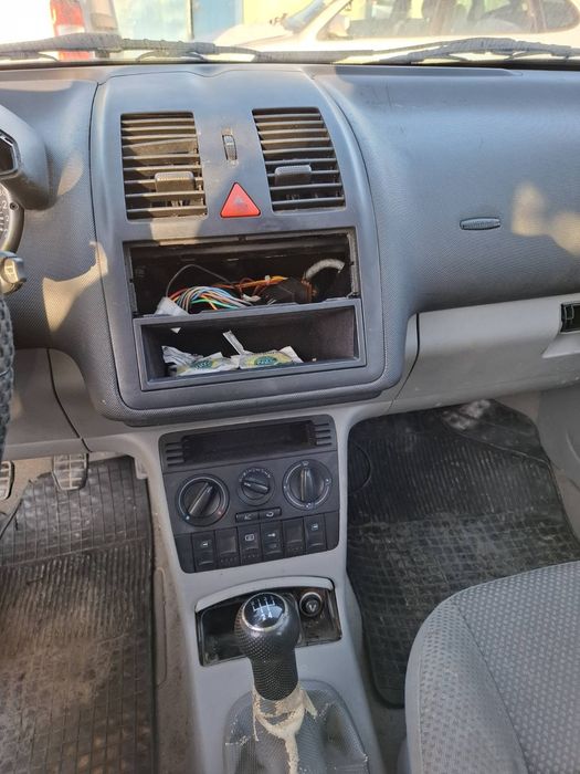 Volkswagen Polo 1.4 бензин 99 година комби на части