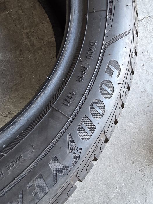 225/55/17 Goodyear 4бр
