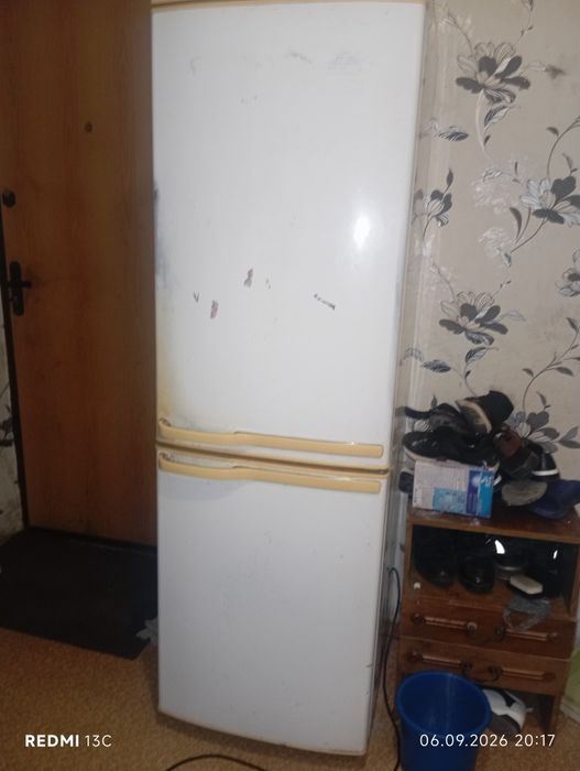 Продам холодильник