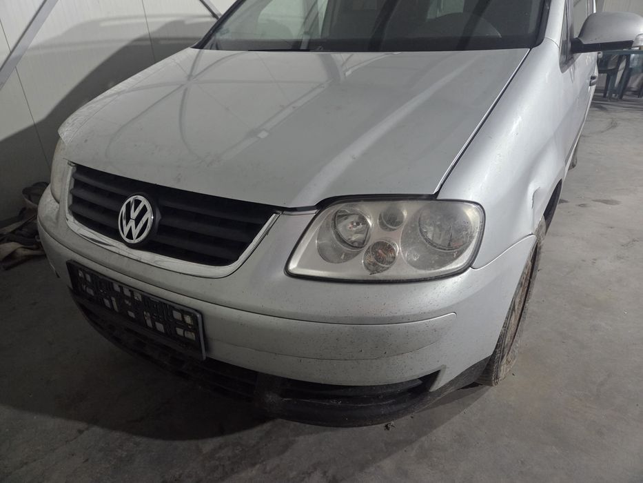 Dezmembrez vw Touran 1.6 mpi
