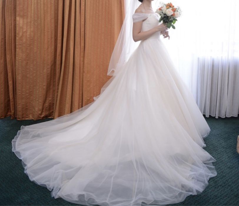 Свадебное платье