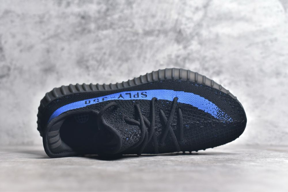 Adidas Yeezy Boost V2