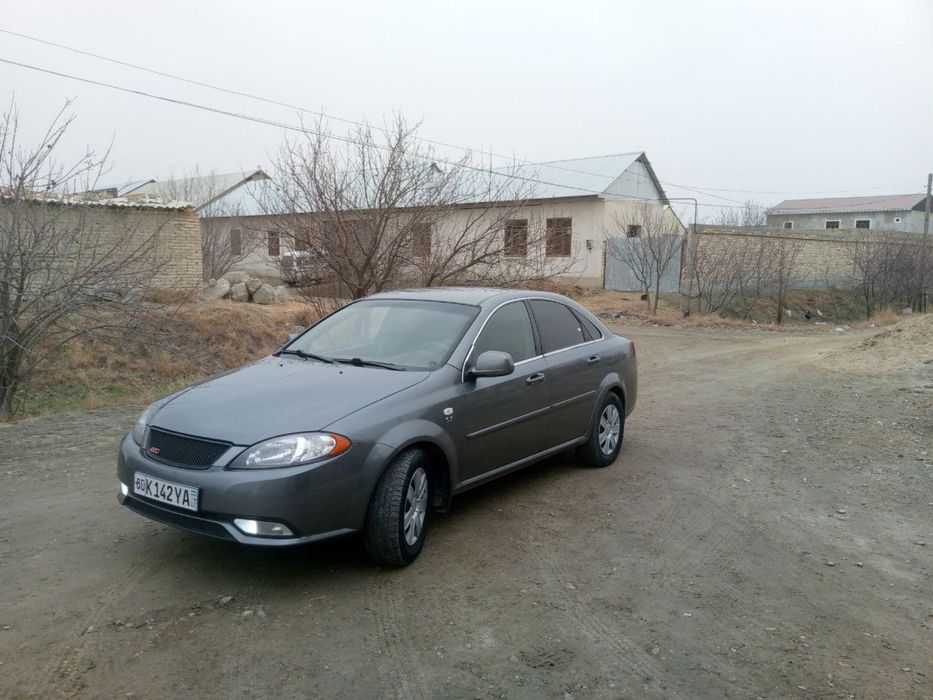 Lasetti sotiladi bir qol minilgan