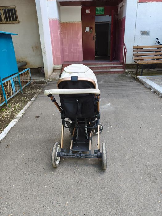 Продается детская коляска.