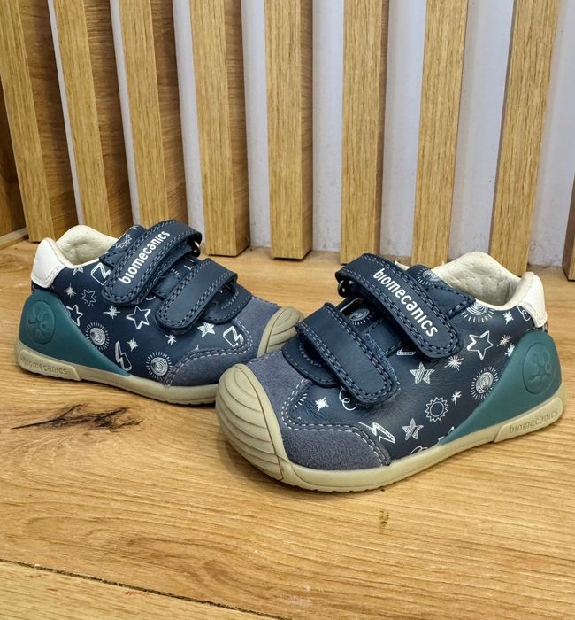 Adidasi Biomecanics marimea 19