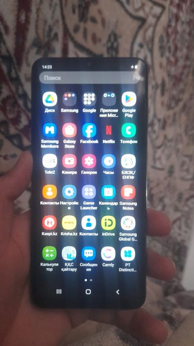 Самсунк телефон срочна сатылады.