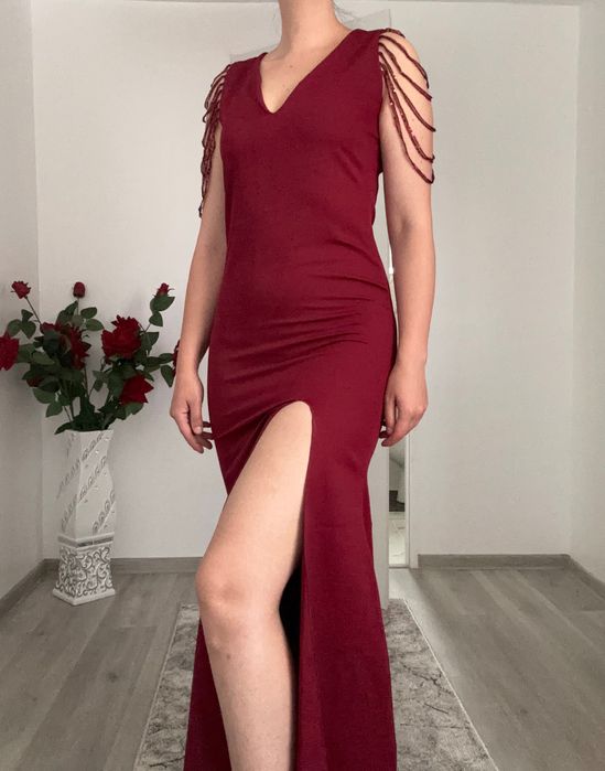 Vând rochie nouă