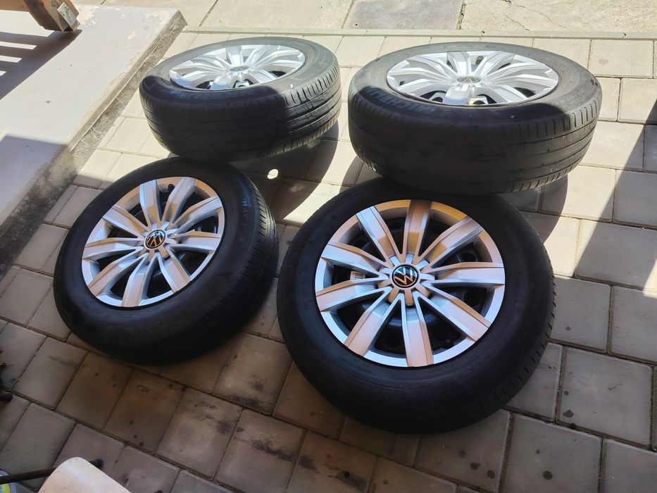 Vand Set roti de vara Vw Turan R17!