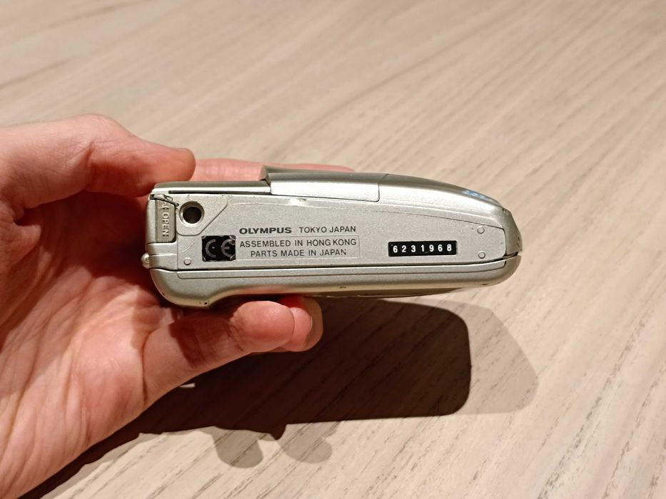 Olympus Mju II f/2.8