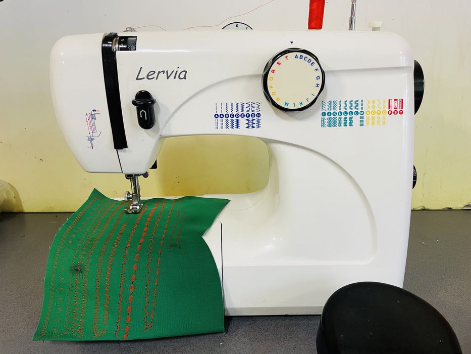 Masina de cusut casnica Lervia impecabila
