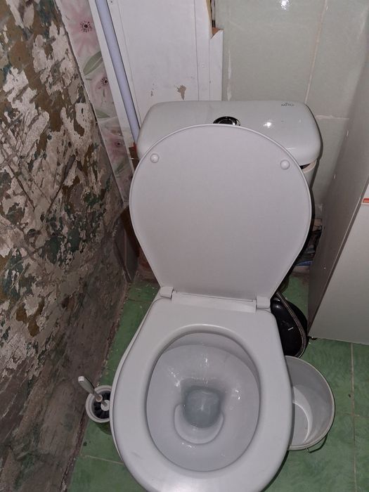 Продам унитаз б/у