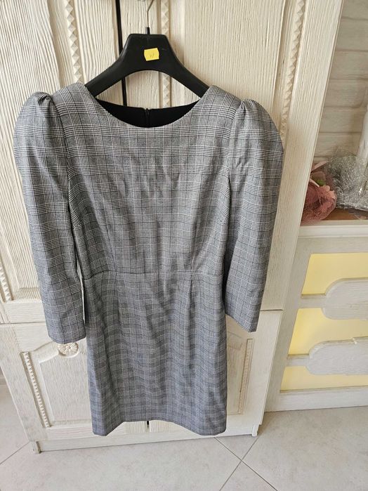 Рокля с 3/4 ръкав