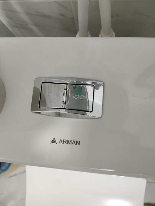 Продам унитаз в идеальном состоянии