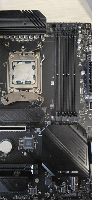 Дънна платка MSI B650 Tomahawk AMD AM5, Wi-Fi