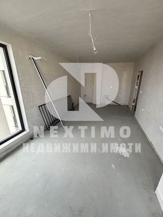 Продава се Тристаен апартамент в Пловдив, Христо Смирненски - 105 кв.м за 1381 €/кв.м - Снимка #9