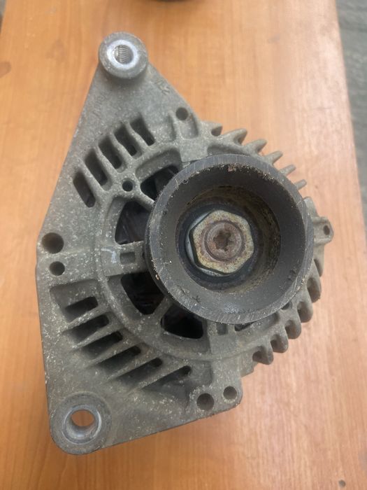alternator vw skoda seat audi cod 058903016E 14V 90A