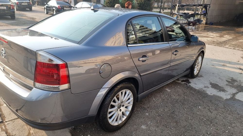 Продам Opel Vectra C 2005 года, автомат
